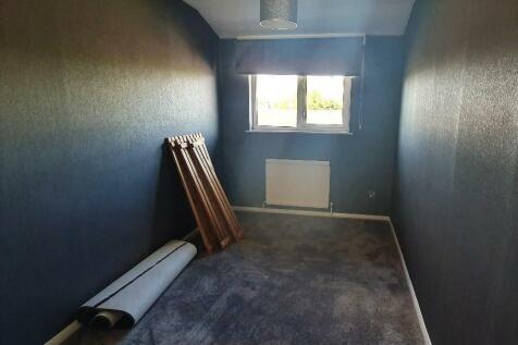 Bedroom 3 - Rear.jpg