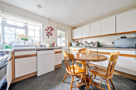 1377295-8-690dfa2...