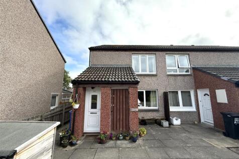 front 64 Blaclwell Avenue.jpeg