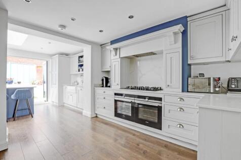 02-ebebJHPropWpen - 3 Westmoraland Terrace - 4.jpg