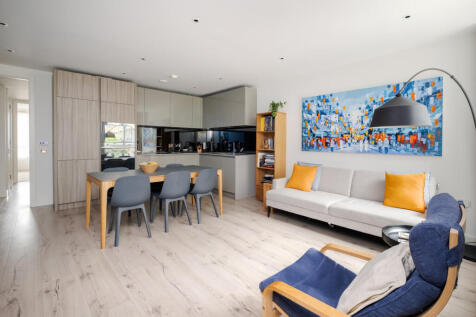 Kitchen Living 1