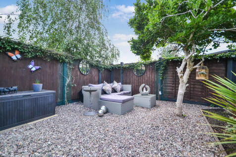 Gravelled Patio