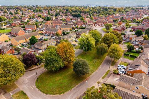 4 Apeldoorn Gardens (Spalding)-2.jpg