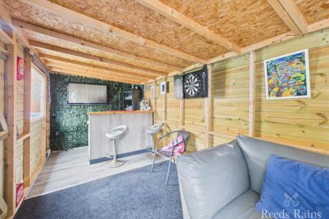 Garden Bar