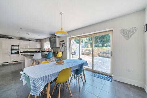 1310335-2-6852e69...