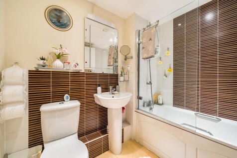 1349052-9-68b9a20...