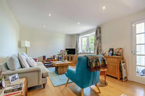 1 Reception Room
