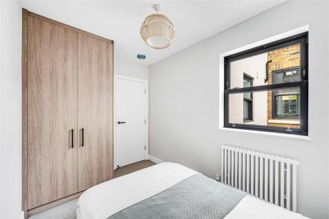 Flat 2- 51 Mill hill road-10.jpg