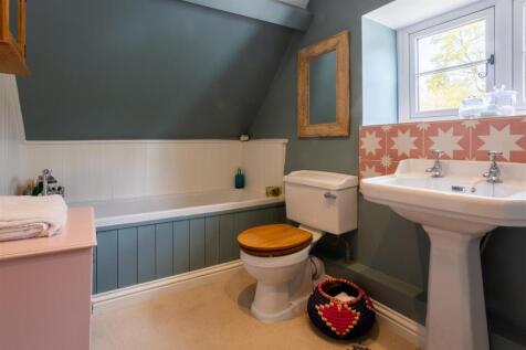 The Old Post Office, Hill Road