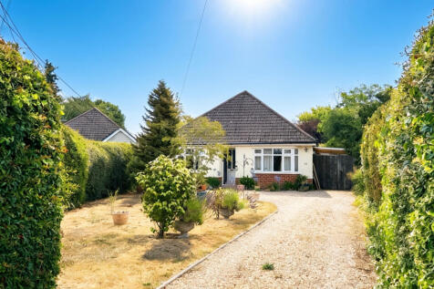 hampton drive 2 bedroom bungalow