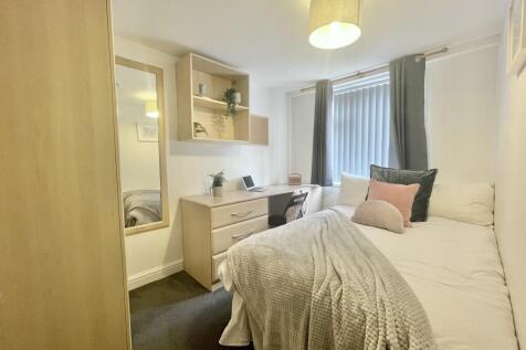 4 Bedroom House in CH1 4AG
