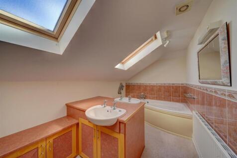 3a Sparrow Hall Lane