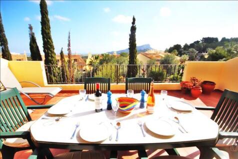Al Fresco Dining