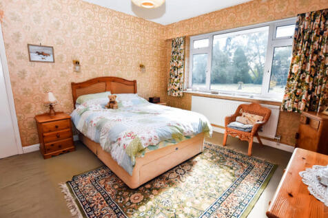 Principal Bedroom...