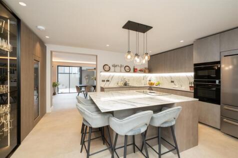 Cromwell Grove - (24 of 41).jpg