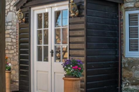 Welcome to Blows Cottage