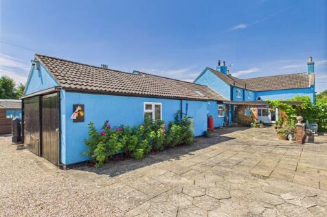 Rear of Property/Garage