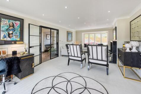 34 Post Office Road-lounge2.jpg