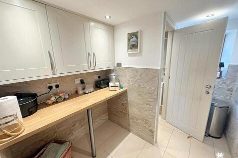 WhatsApp Image 2025-09-29 at 11.28.10 (7).jpg