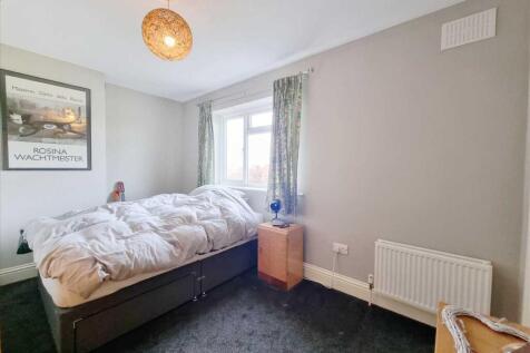 Bedroom 1: