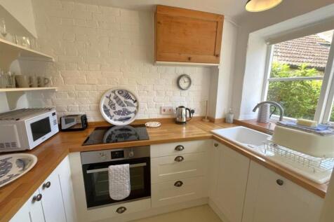 Kitchen 1.jpg