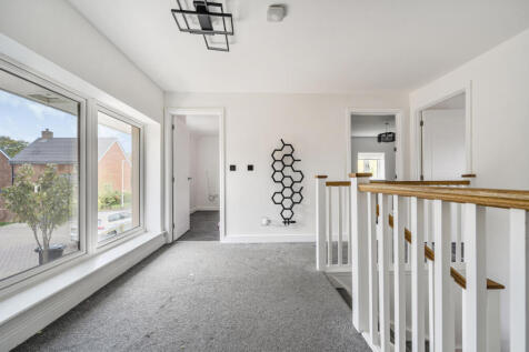 13695901568ee28b93d7e2