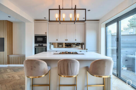 561f08b5-f8b3-44c...