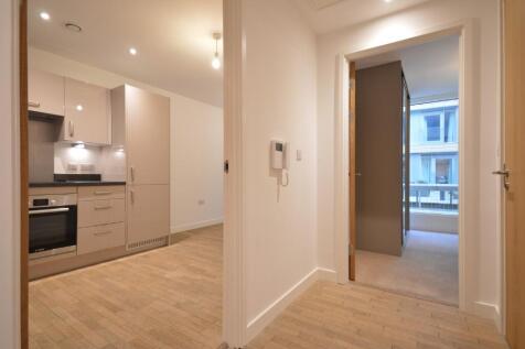 Kitchen/ Living Room