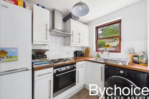 CAM05454G0-PR0005-STILL001