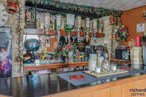 f2e9d599-0aac-425...