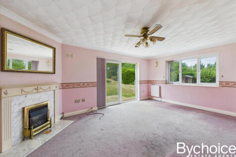 CAM05454G0-PR0030-STILL007