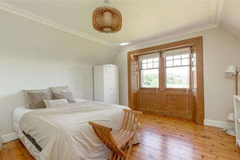 6 bed, 3 bath Detached in Edinburgh - Photo 16