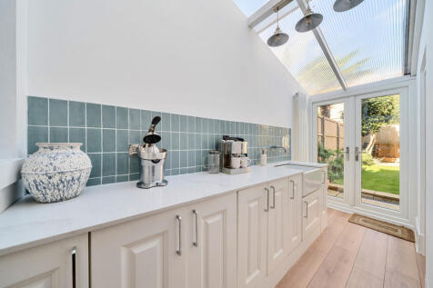 1354689-17-68c3ff...