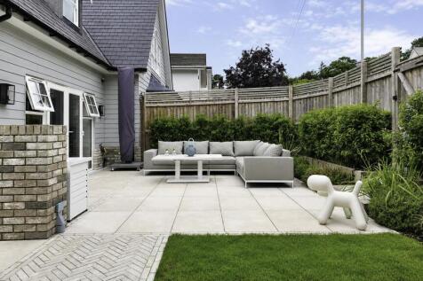 3 Durrant Road-10.jpg
