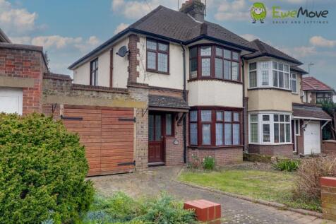 at Elmwood Crescent by Ben Brind @ EweMove Sales &