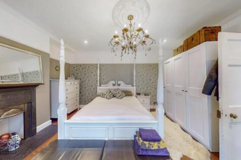 26 Crown Street - CArwVGLdrFMTXGD5gKmE.jpg