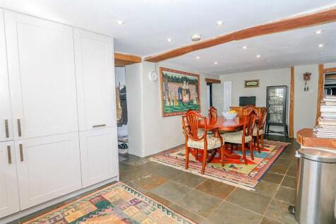 Kitchen/Breakfast Rm