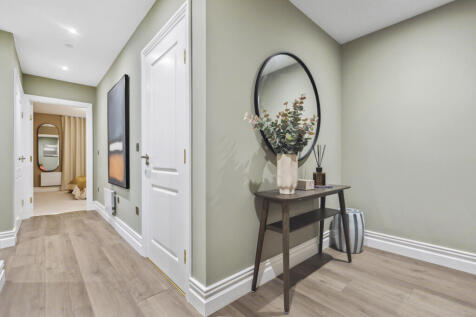 Show Apartment Hallway