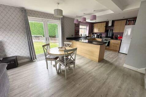 Family Room/ Kitchen