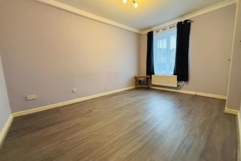 Living Room: