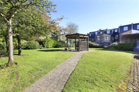 1 bed, 1 bath Flat in london - Photo 6