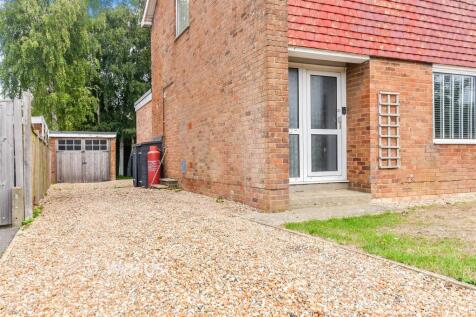 Driveway/Parking