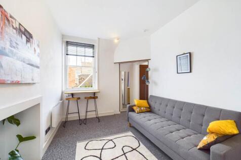 CAM01898G0-PR0131-ST