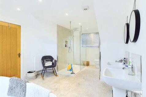 Ensuite/Bathroom