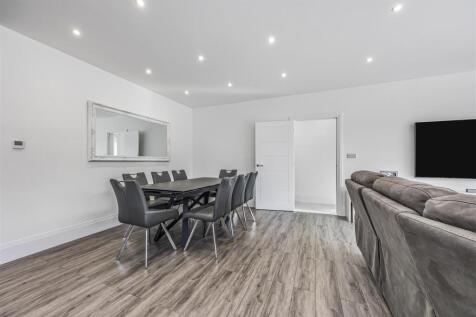 31 Lovedean Lane, Waterlooville-PorticoMarketing-S