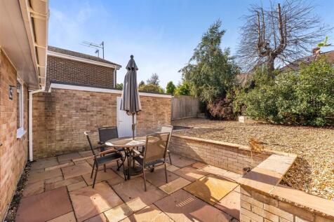 99 Nursery Drive, Banbury-10.jpg