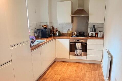 Beautifully presented two-bedroom apartment offering modern and well-maintained accommodation in a popular residential location.