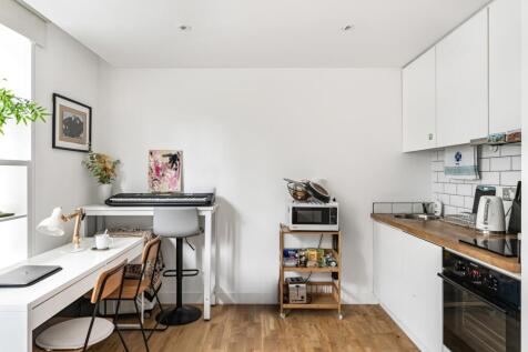 Reception/Kitchen