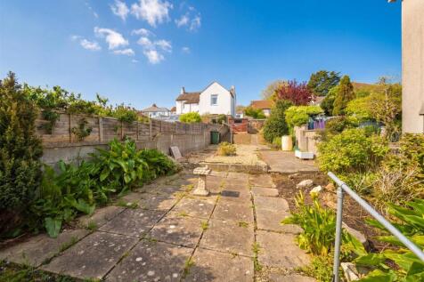 Rear Garden 1.jpg