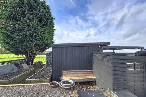 Side area Wood st...